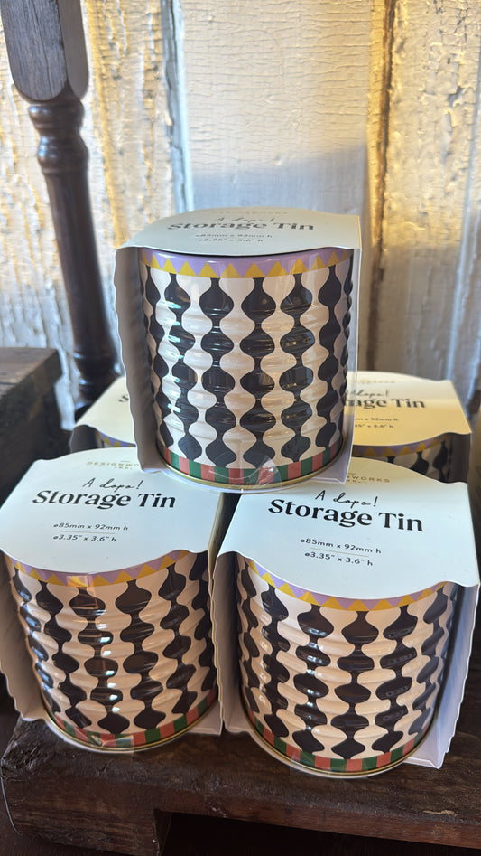 B&W Wavy Storage Tin