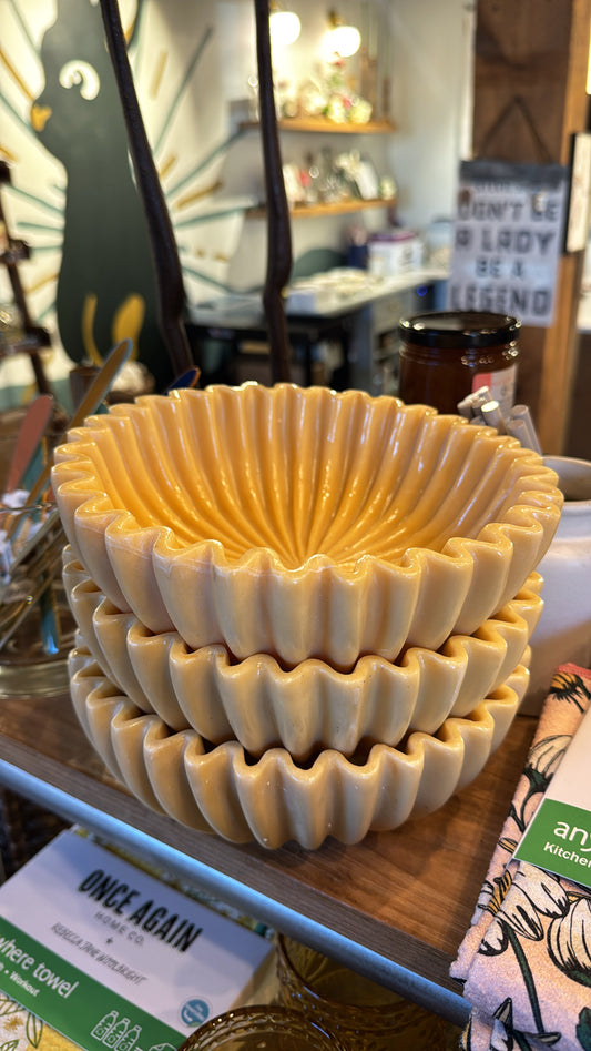 Decorative Resin Pleated Bowl
