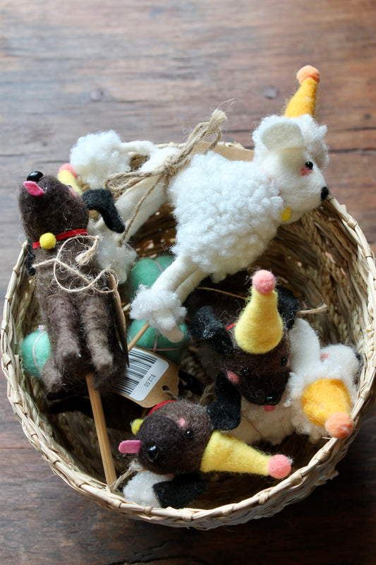 Dog Cake Topper Wool