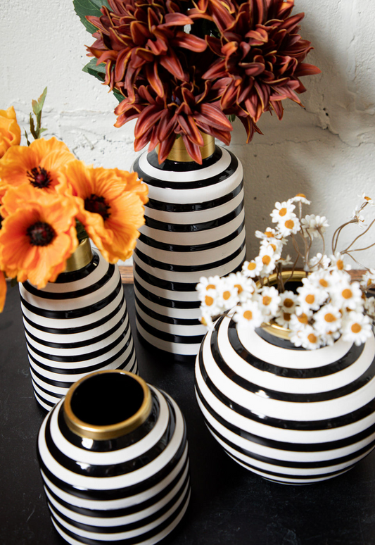 Black & White Ceramic Vase