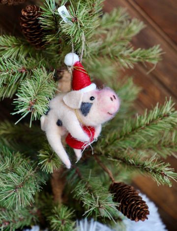 Felt Present Pig