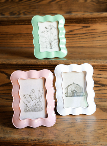 Resin Wavy Photo Frame